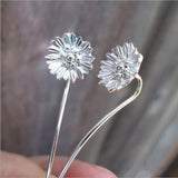 dainty daisy earrings