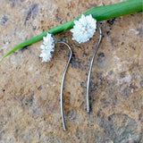 dainty daisy earrings